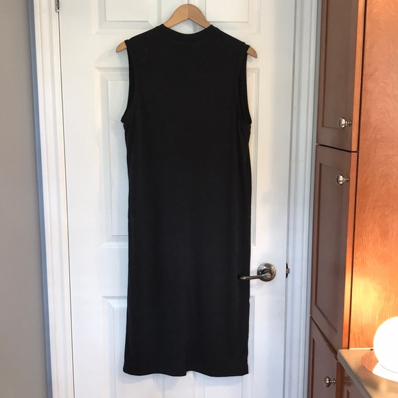 Lolë Aurora modal sleeveless t-shirt dress - Picture 2 of 7
